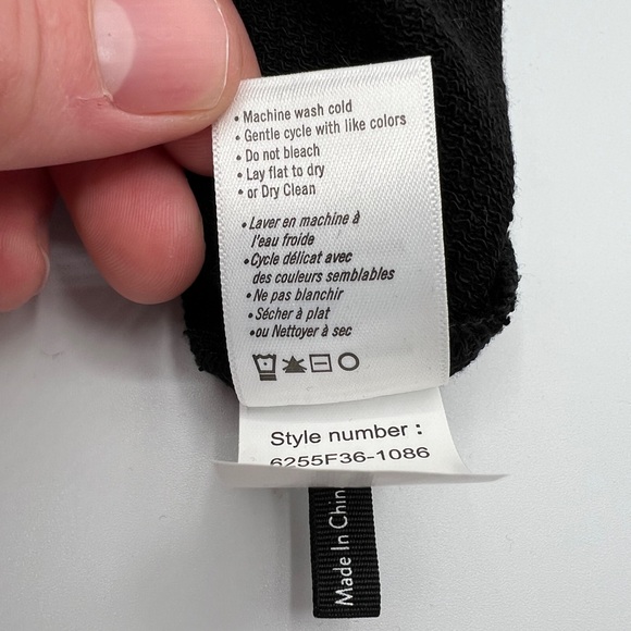 PAIGE Rochelle Knit V-neck T-shirt - Medium - Picture 6 of 7